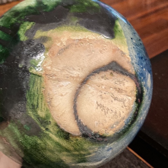 Vintage handmade flowers pottery - Picture 7 of 8